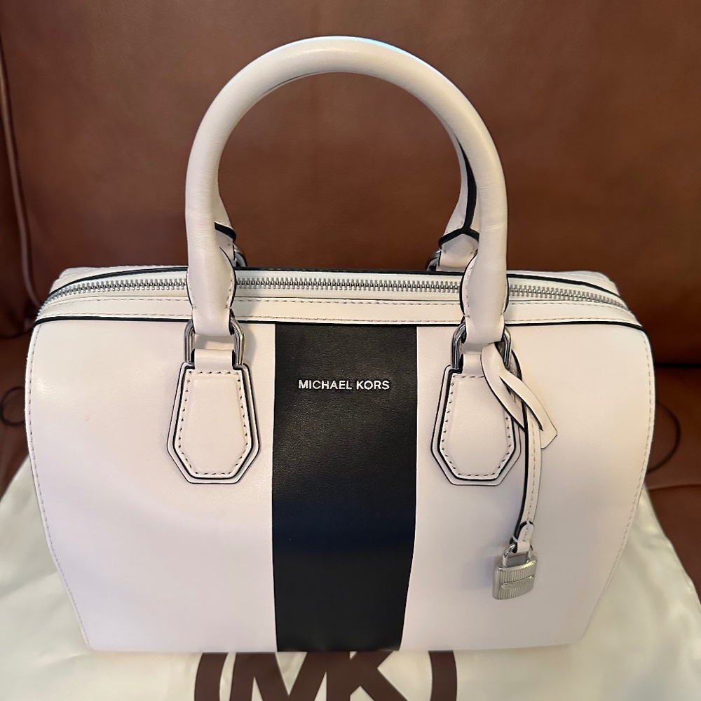 Michael Kors Purse and bonus wallet